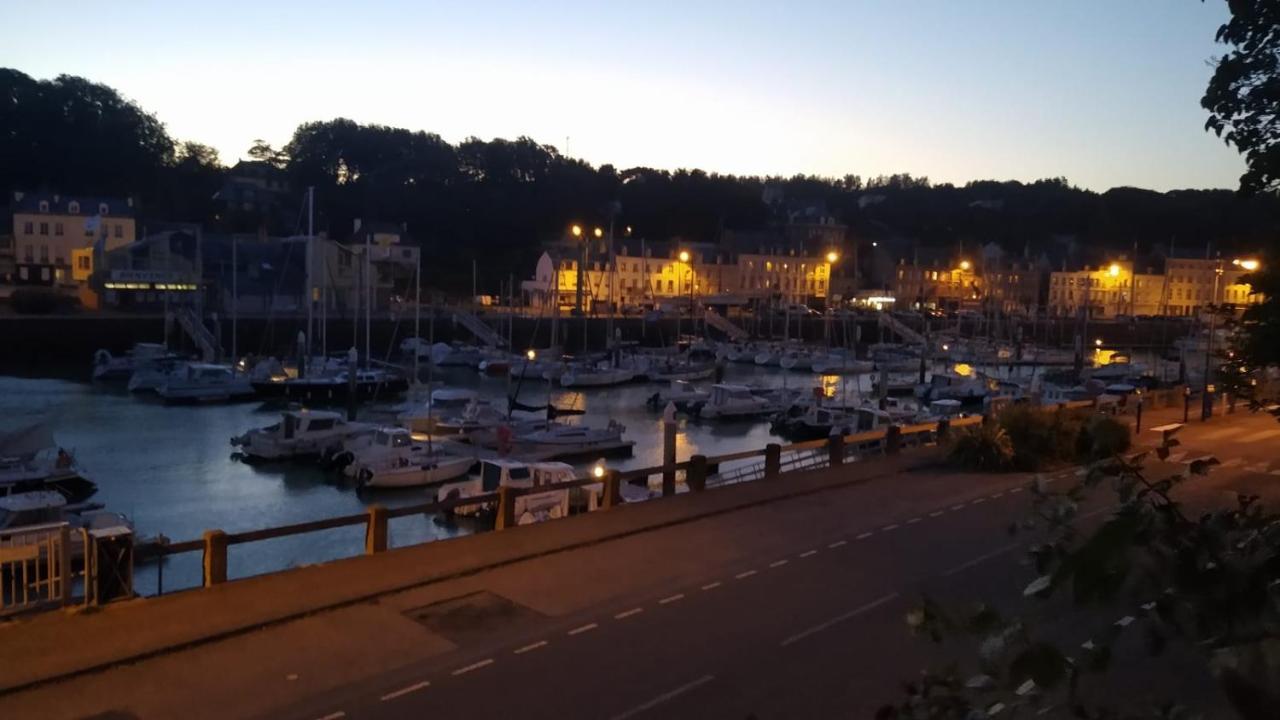 Appartement Sur Le Port, 105M Rez De Jardin Avec Parc Privatif Saint-Valery-en-Caux Exterior foto